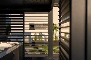 Pergola elektrická  PRIME s osvětlením - modulární 400 x 400