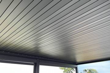 Hliníková pergola PERARA 600x300 antracit + 2 rolety 300 cm 1339 OUTLET