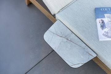 Odkládací stolek k lehátku LOUNGE