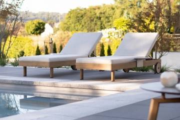 Odkládací stolek k lehátku LOUNGE